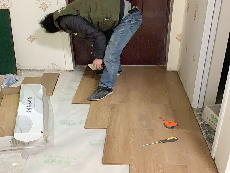 天津地板安裝隊哪里找，天津地板安裝隊收費情況如何