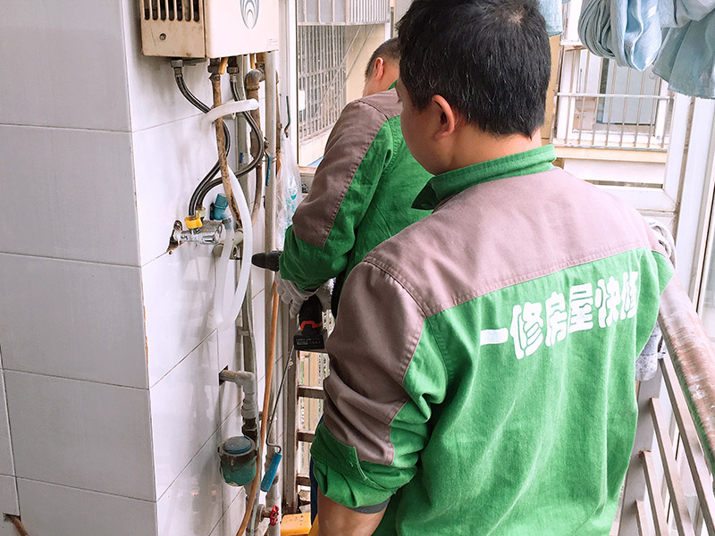 青島墻體滲水怎么修好，青島墻體怎么確定是滲水